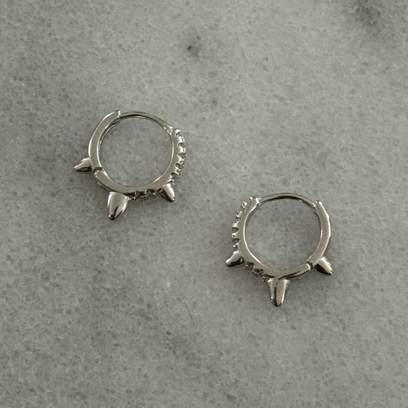 COPY - Sterling Silver Crystal Pave Spike Hoop Earrings 

Brand New - Picture 2 of 5